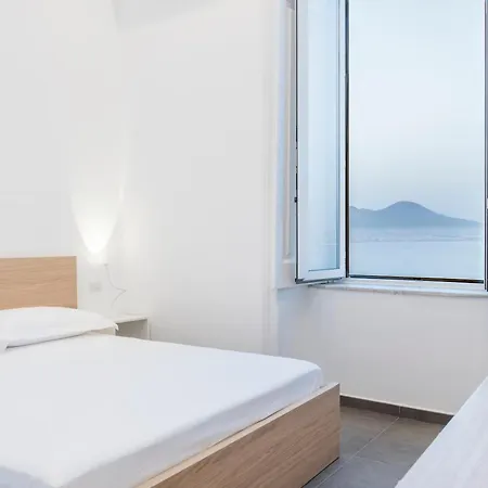 Lux 4* Неаполь