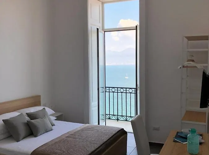 فندق مبيت وإفطار Lux 4*