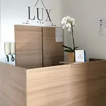 Lux 4*